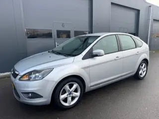 Ford Focus 1.6 Comfort Airco/ nwe APK !! (bj 2011)