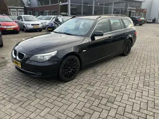 BMW 5-serie Touring 520i Motor loopt niet 100 procent houd in