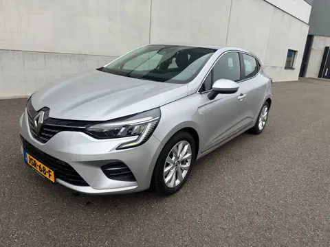 Renault Clio 1.6 E-Tech Hybrid 140 Intens