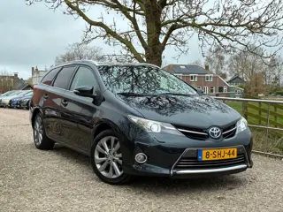 Toyota Auris Touring Sports 1.8 Hybrid Lease pro | Pano + Cruise + Clima nu € 7.975,-!!!