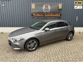 Mercedes-Benz A-klasse 180 Business Solution AMG