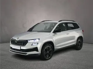 Skoda Karoq Sportline Business 1.5 TSI 150pk DSG Automaat Trekhaak, Adaptive cruise control, Achteru
