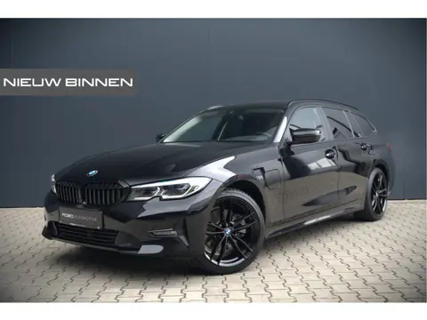 BMW 3 Serie Touring 320e xDrive Business Edition Plus Sport | Laser Led | Vol Leer | Stuurverwarming