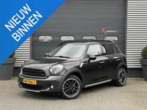 Mini Mini Countryman 1.6 Cooper Pepper | Panoramadak | Navigatie | Lederen Bekleding | Parkeersensor