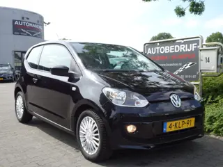 Volkswagen up! 1.0 high up! BlueMotion (bj 2013)