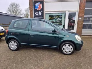 Toyota Yaris 1.3i "VVT-i Sol" Automaat - Weinig km - Apk 22-09-2026!!