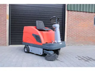 Hako 900v veegmachine benzine