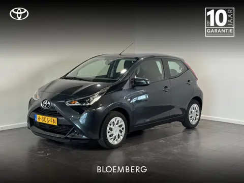 Toyota Aygo 1.0 VVT-i x-play limited | Achteruitrijcamera | Apple Carplay |