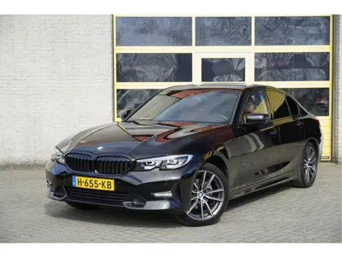 BMW 3-serie 320i 184PK! Automaat Executive Edition BJ2020 Lmv 18" | Led V+A | Pdc | Navi | Virtual c