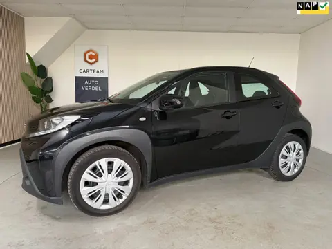 Toyota Aygo X 1.0 VVT-i MT Play Airco, Carplay/Navigatie, Camera, Navigatie, BTW auto