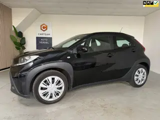 Toyota Aygo X 1.0 VVT-i MT Play Airco, Carplay/Navigatie, Camera, Navigatie, BTW auto