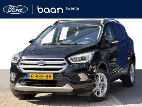 Ford Kuga 1.5 EcoBoost Titanium | Trekhaak | 2.000kg trekgw. | All season | Xenon | Navigatie | Appl