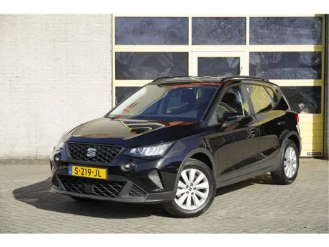 SEAT Arona 1.0 TSI Style BJ2023 Lmv 16" | Led V+A | Pdc | App-Connect | Climate control | Cruise con