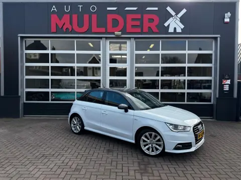 AUDI A1  SPORTBACK 1.0 TFSI SPORT PRO LINE S AUT. / Navi / Cruise!