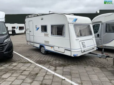 Knaus As Good As Gold 400 TS incl. Mover 2x voortent etc
