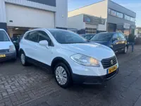 Suzuki SX4 S-Cross 1.6 Base