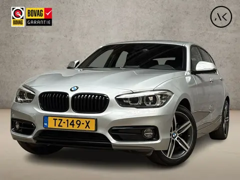 BMW 1 Serie 118i Sport Line Automaat (VIRTUAL COCKPIT, NAVIGATIE, ZWART HEMEL, CLIMATE, PARKEERSENSO