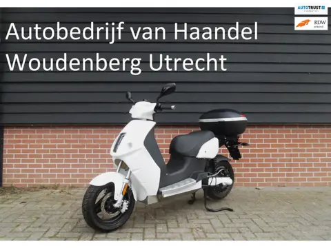 E-Max Bromscooter V120LD+ 11-2020 134km