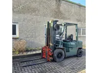 TOYOTA 5FD25 Diesel Heftruck Triplo 4,7 M 4 Ventielen