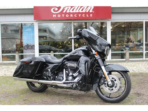Harley-Davidson Street Glide  FLH-XSE Street-Glide CVO screamin eagle