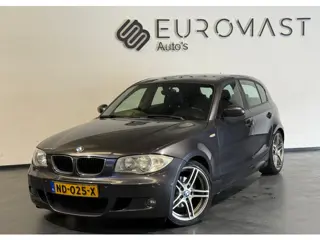 BMW 1-serie 120i Executive Navi Airco Cruise Stoelverwarming Nieuwe Apk