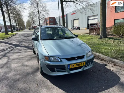 Mitsubishi Space Star 1.6 Family