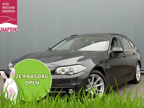 BMW 5 Serie Touring BJR 2013 520i 184 PK High Executive AUTOMAAT | PANORAMADAK | ELEK. TREKHAAK | LE