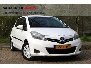 Toyota Yaris 1.0 VVT-i 70pk Aspiration | NL-auto | Facelift model! | 5 deuren | Camera | Climate con
