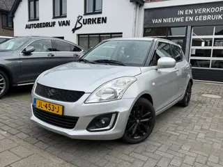 Suzuki Swift 1.2 Bandit EASSS, Trekhaak,Stoelverwarming,Cruise control,Airco,L.M.Velgen,Parkeersenso
