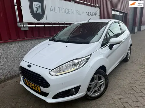 Ford FIESTA 1.6 16V Titanium // Automaat // Clima // PDC //