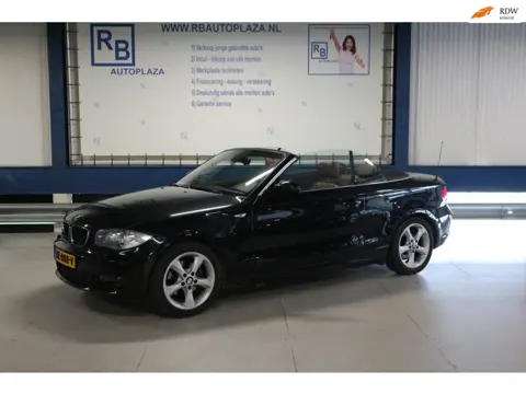 BMW 1-serie Cabrio 125i High Executive 6 PITTER!!!/ COMPLEET ONDERHOUD/ CABRIOLET!