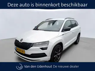 Škoda Karoq 1.5 TSI 150pk Sportline Business / Trekhaak / Elektrische achterklep / Navigatie