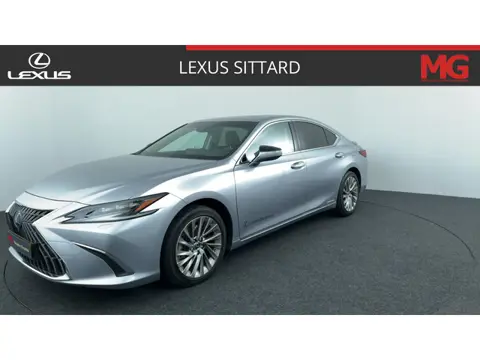 Lexus ES 300h President Line