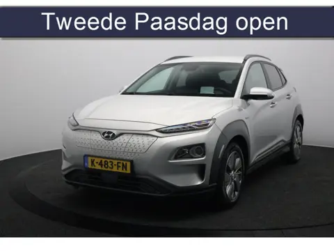 Hyundai KONA EV Fashion 64 kWh 3- Fase SOH 95,9% | Warmtepomp | Camera | Navigatie | Head-Up Display