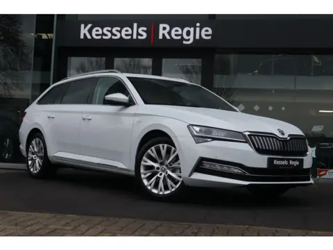 Škoda Superb Combi 1.4 TSI iV Laurin & Klement Pano Memory 360 Canton Stoelkoeling Trekhaak ACC Blis