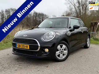 Mini Mini 1.5 Cooper Business / 1e Eigenaar / Navi / Airco / 15" Velgen / 6 Versnellingen / Goed ond