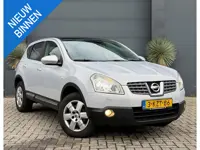 Nissan Qashqai 2.0 Acenta Pano /Navi/Camera