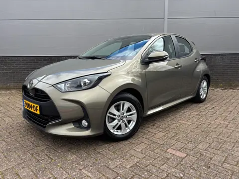 Toyota Yaris 1.5 Hybrid 115 Active (bj 2024, automaat)