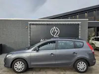 Hyundai i30 1.4i Blue Dynamic *AC* (bj 2010)