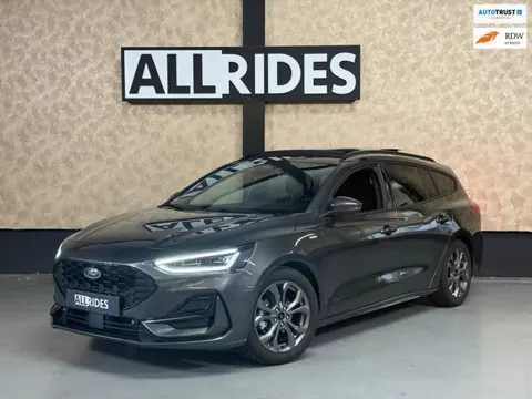 Ford Focus Wagon 1.0 EcoBoost Hybrid ST Line X | Pano | Stuur/Stoel verwarming | Carplay | Camera | 