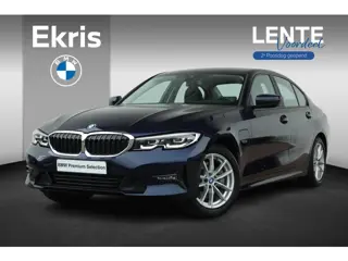 BMW 3-serie 320e Business Edition Plus Achteruitrijcamera/ Cruise Control/ HiFi/ Stoelverwarming/ El