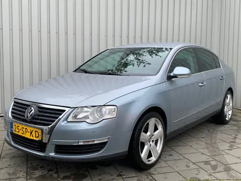Volkswagen Passat 2.0 FSI Comfortline|Climate Control|