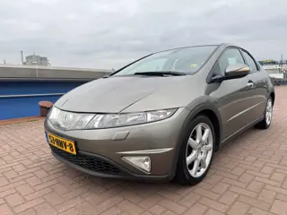 Honda Civic 1.8 /Automaat/Airco/Cruise/Nieuwe APK