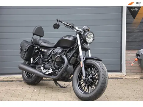 Moto Guzzi V9 Bobber A2 Nette en complete motor