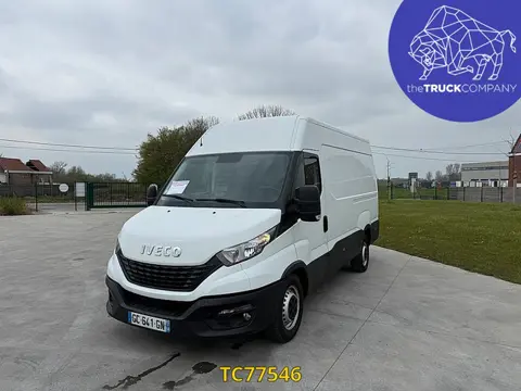 Iveco Daily 35S18V12 (bj 2021)