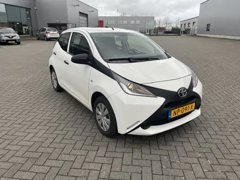Toyota Aygo 1.0 VVT-i x-now 5 drs 54 dkm Airco nl auto