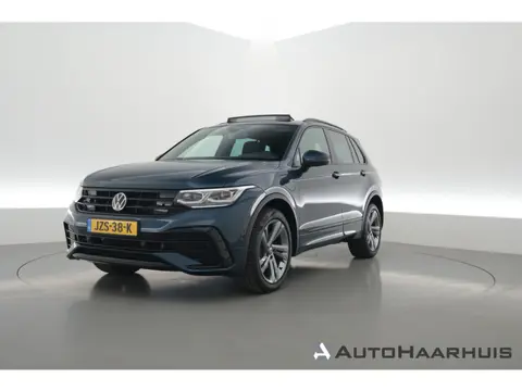 Volkswagen Tiguan 1.4 TSI eHybrid R-Line Business+ | Pano | Elek. Trekhaak | IQ. Light | Stoel- Stuu