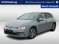 Volkswagen Golf 1.4 eHybrid 204pk Style DSG Automaat / Navigatie / APP / LM velgen / Parkeersensoren