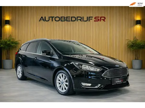 Ford Focus Wagon 1.0 Titanium Automaat! Trekhaak! Cruise Controle! Airco! Camera