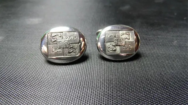 Handgraveerwerk op alle soorten metalen,steen en glas